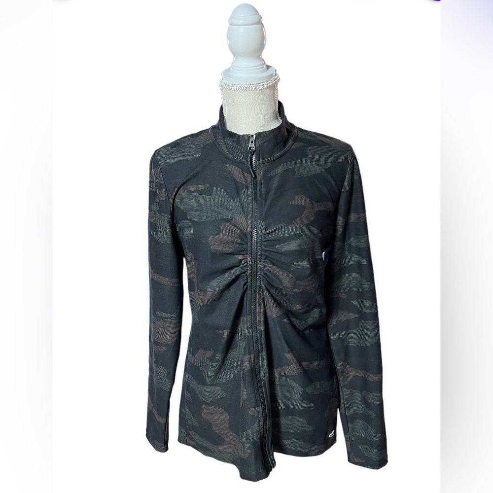 Maurice’s athletic‎ jacket/camo